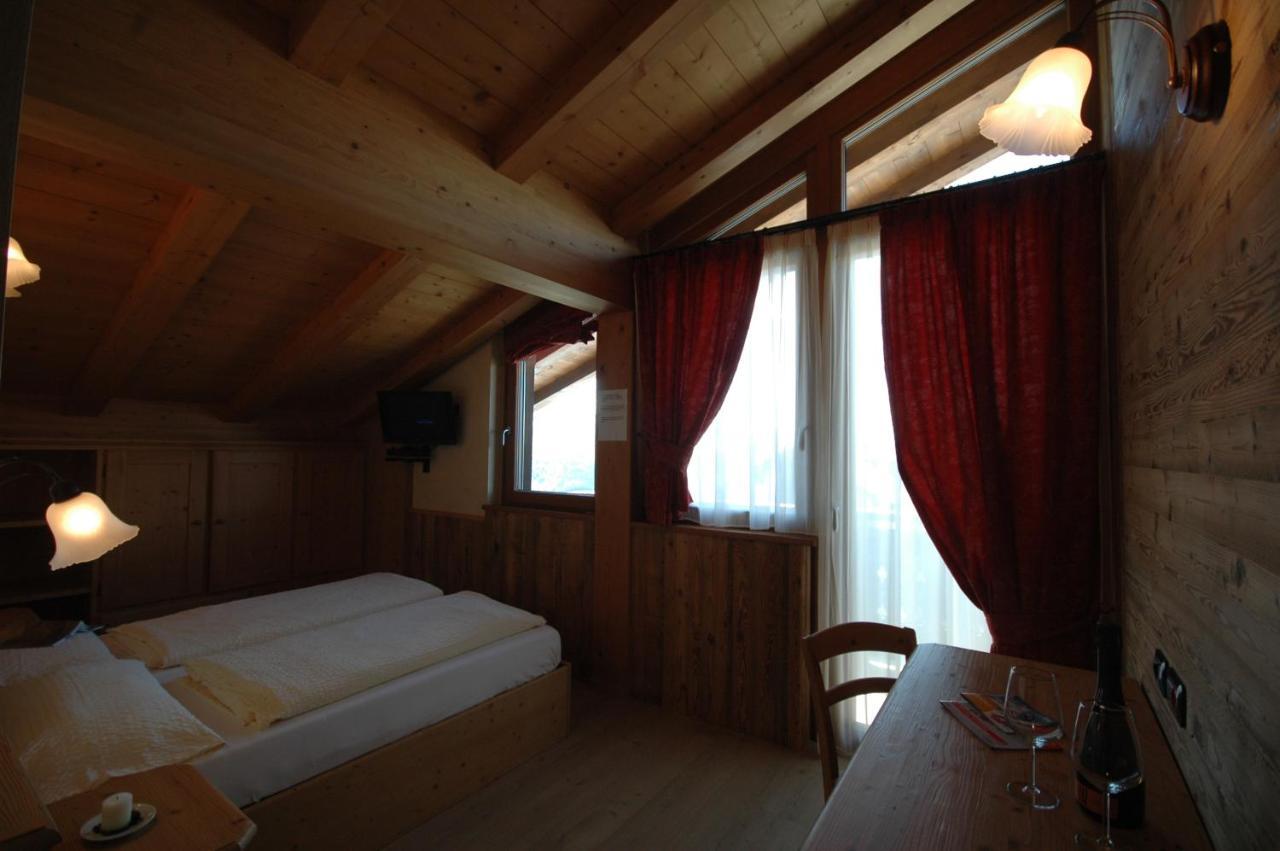 Hotel La Tea Лівіньо Екстер'єр фото