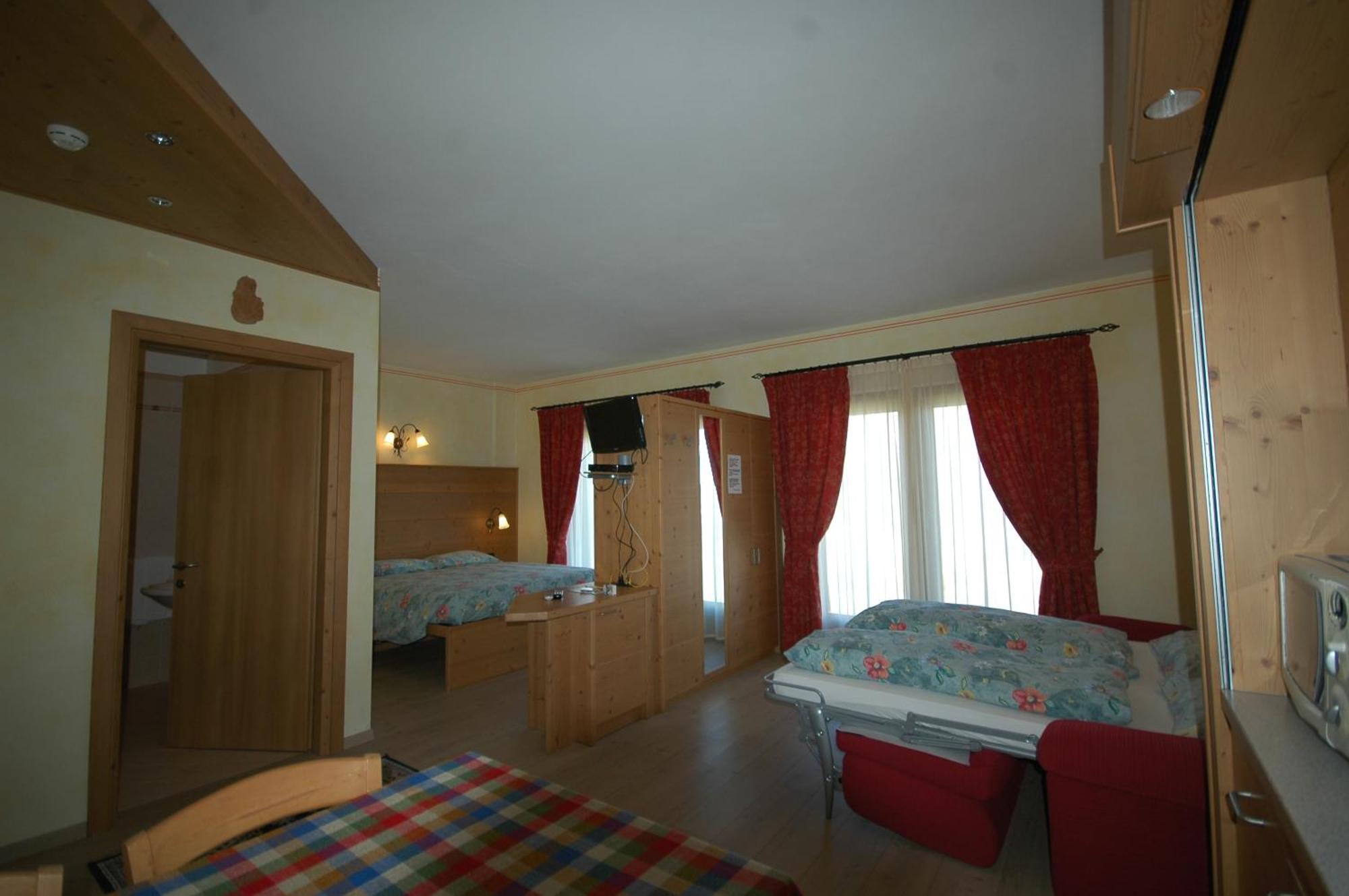 Hotel La Tea Лівіньо Номер фото
