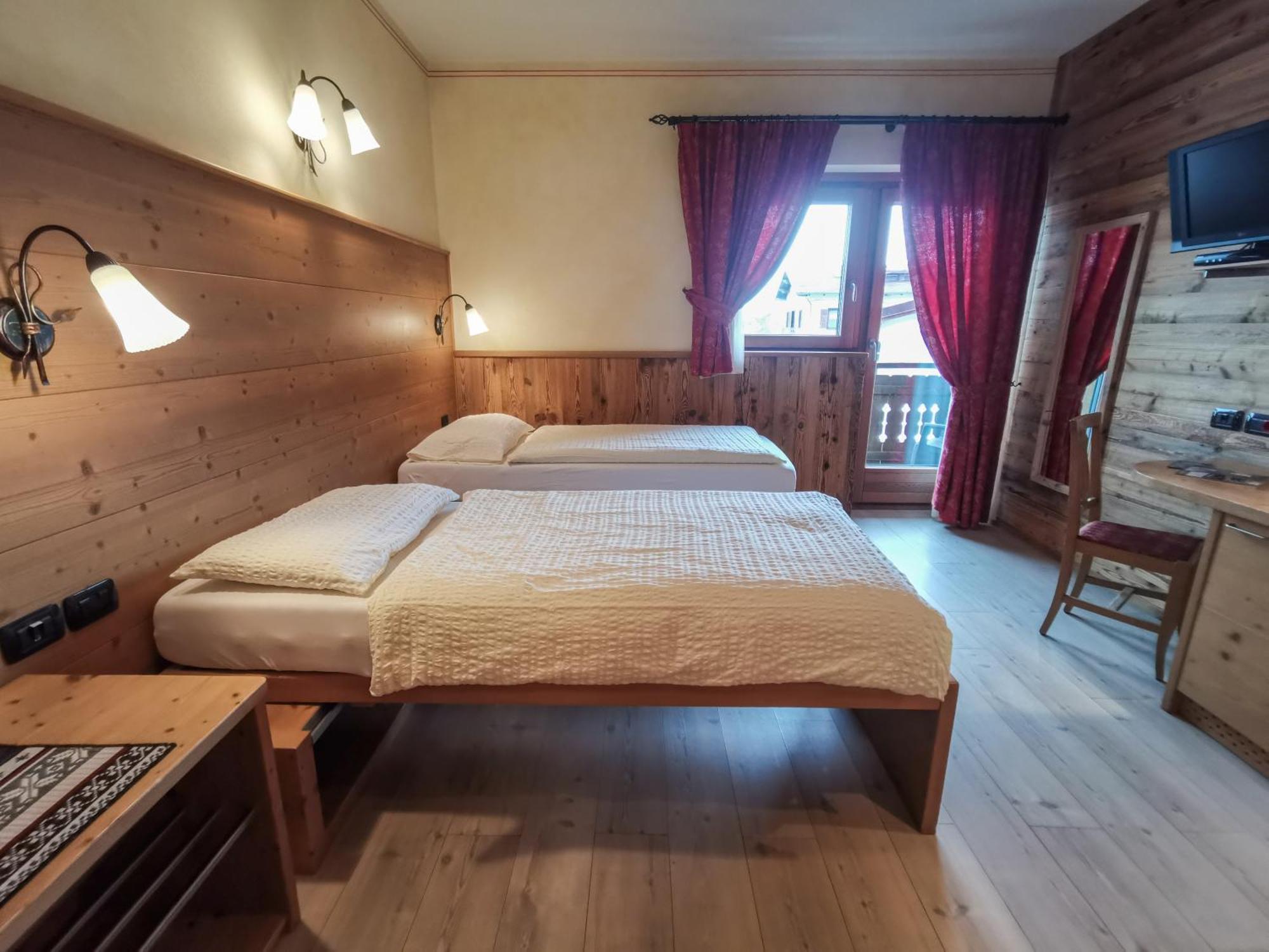 Hotel La Tea Лівіньо Екстер'єр фото